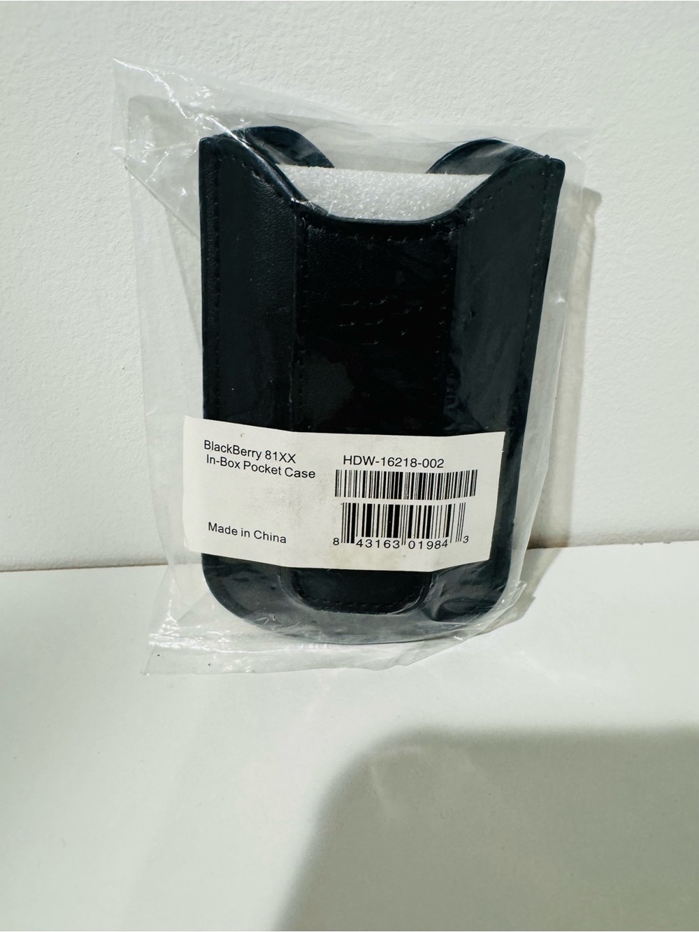Vintage BlackBerry 81XX Black In-Box Pocket Case - Black